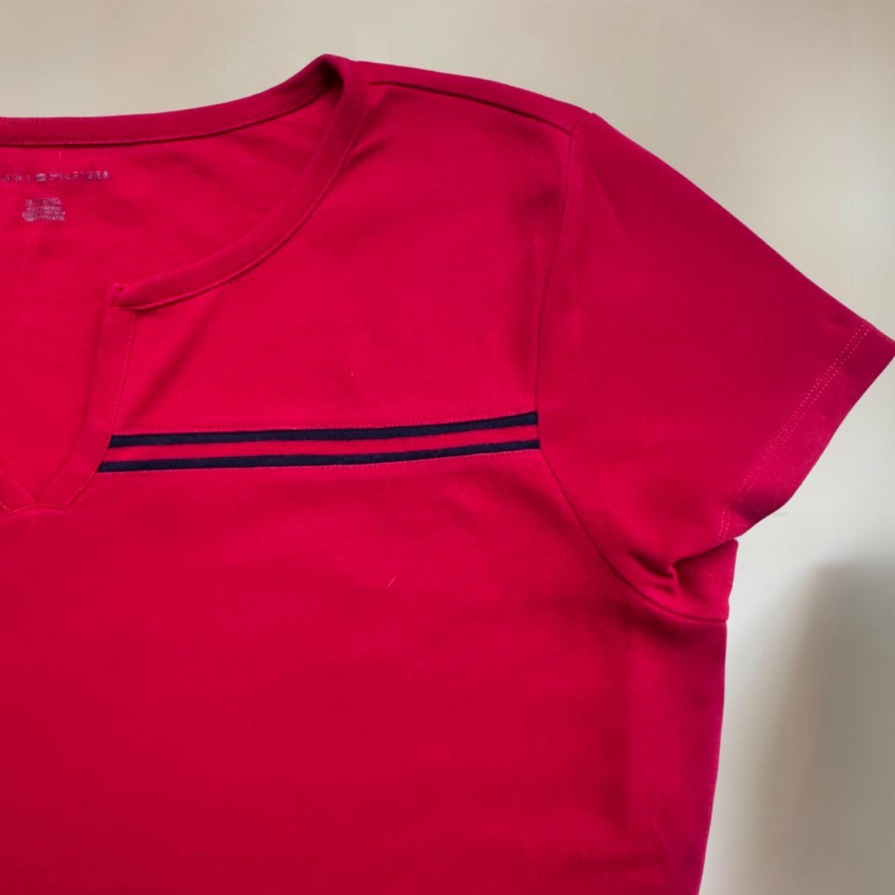 Y2K Tommy Hilfiger T-Shirt UK 14