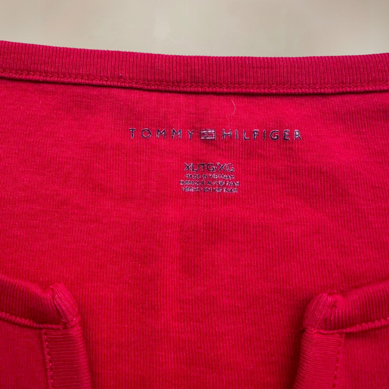 Y2K Tommy Hilfiger T-Shirt UK 14