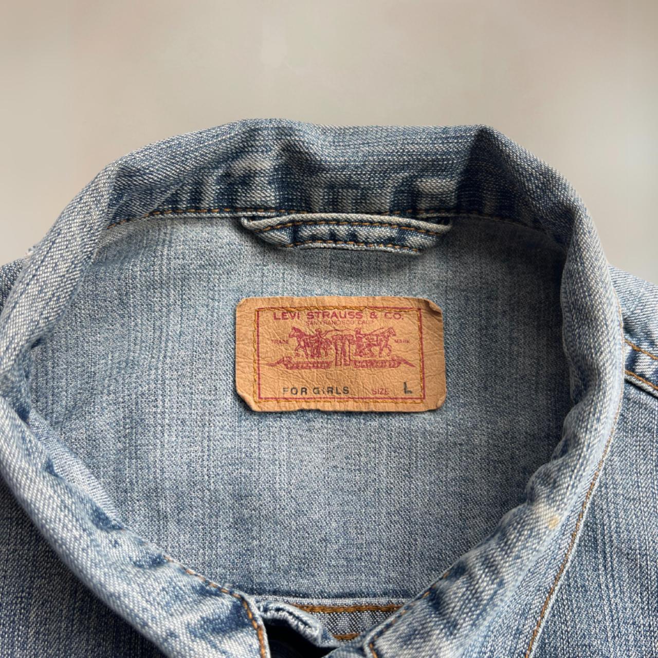 90s Levis Vintage Denim Jacket Size UK8