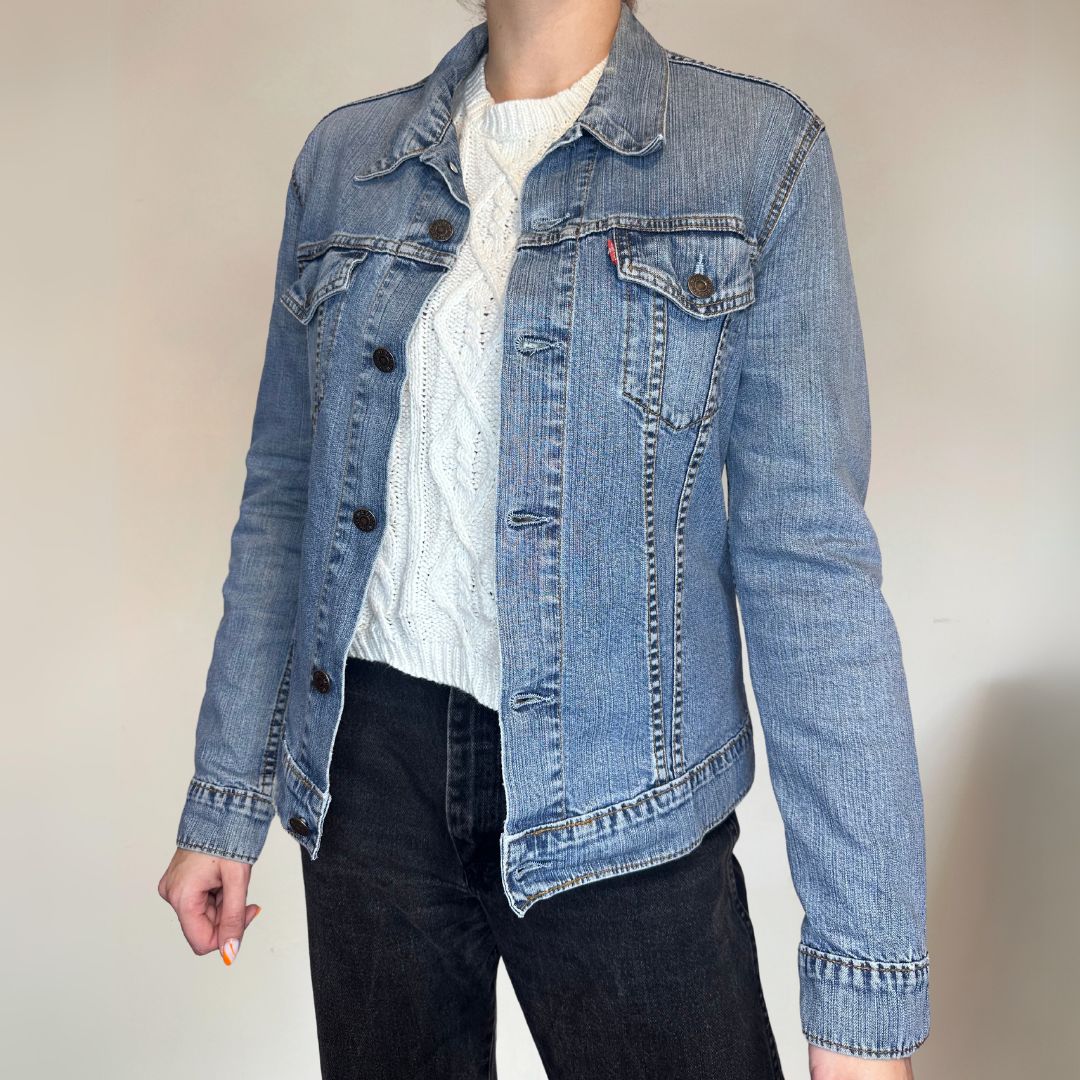 90s Levis Vintage Denim Jacket Size UK8